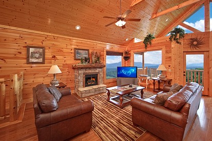 Lovely Smoky Mountains Cabin with a Hot Tub - Sevierville, Tennessee - glamping.directory