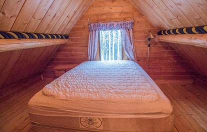 Charming Cabin Rental with Spectacular Views near Kenai Fjords National Park, Alaska - Sterling, Alaska - glamping.directory