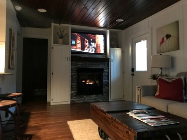 Lovely Cabin Rental with Spacious Backyard in Cashiers, North Carolina - Cashiers, North Carolina - glamping.directory