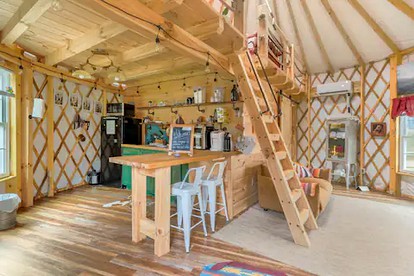 Private, Pet Friendly Creekside Yurt with Hot Tub in Dugspur, Perfect for a Virginia Glamping Getaway - Dugspur, Virginia - glamping.directory