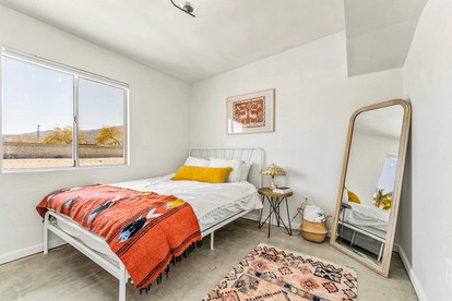 Luxury Glamping Vacation Rental for Four for Stargazing near Joshua Tree National Park, California - Twentynine Palms, California - glamping.directory