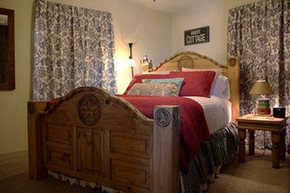 Historic Schoolhouse Vacation Rental for Weekend Getaway in Azle, Texas - Azle, Texas - glamping.directory