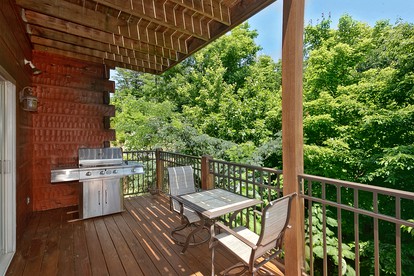Amazing Gatlinburg Cabin Rental for a Family Vacation near the Great Smoky Mountains, TN - Gatlinburg, Tennessee - glamping.directory