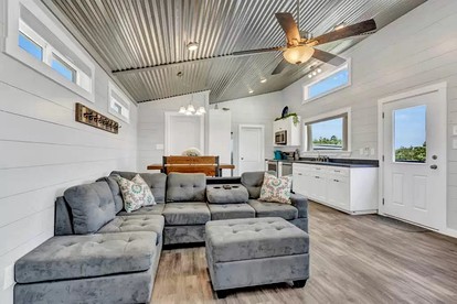 Amazing Glamping Vacations in this Riverside Cottage in Llano, Texas - Llano, Texas - glamping.directory