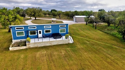Amazing Glamping Vacations in this Riverside Cottage in Llano, Texas - glamping.directory