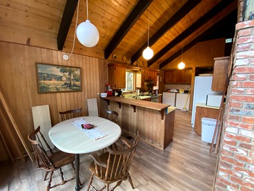 Gorgeous Cabin Rental with a Fabulous Deck for a Getaway in California - Camp Nelson, California - glamping.directory