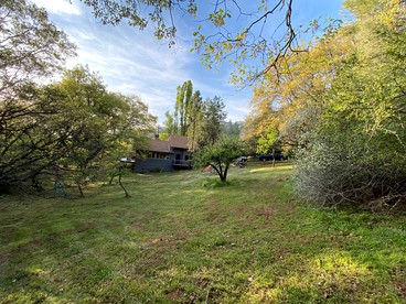 Gorgeous Cabin Rental with a Fabulous Deck for a Getaway in California - Camp Nelson, California - glamping.directory