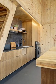 Contemporary Forest Hideaway with Stunning Glass Architecture in Tracy, Tennessee - Tracy City, Tennessee - glamping.directory