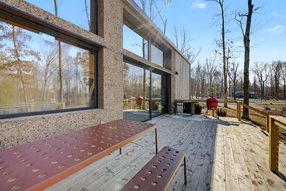 Contemporary Forest Hideaway with Stunning Glass Architecture in Tracy, Tennessee - Tracy City, Tennessee - glamping.directory