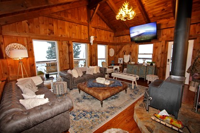 Fantastic Cabin Accommodation for Getaways near Chattahoochee National Forest, Georgia - Dawsonville, Georgia - glamping.directory