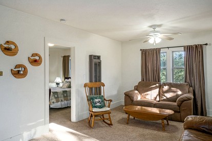 Charming Pet Friendly Cabin with Barbecue and Hot-tub in Estes Park, Colorado - Estes Park, Colorado - glamping.directory