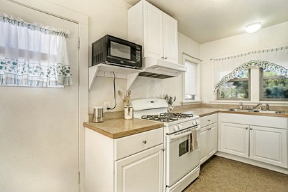 Charming Pet Friendly Cabin with Barbecue and Hot-tub in Estes Park, Colorado - Estes Park, Colorado - glamping.directory
