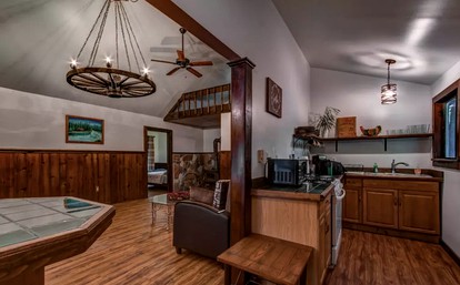 Cozy Cottage Rental with Small Private Pond in Canadensis, Pennsylvania - Canadensis, Pennsylvania - glamping.directory