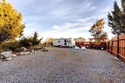 Cozy Desert Glamping Escape with Private Hot Tub & Fire Pit in Pinon Hills, California - Pinon Hills, California - glamping.directory
