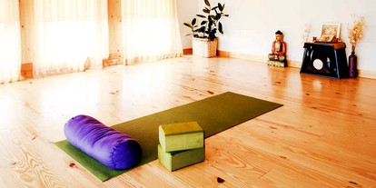 Simple Double Room at Yoga and Wellness Retreat near Asheville, North Carolina - Marshall, North Carolina - glamping.directory