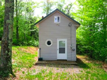 Rustic and Cozy Cabin Rental near Cherry Springs State Park, Pennsylvania - Galeton, Pennsylvania - glamping.directory
