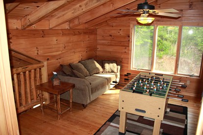 Deluxe Log Cabin with a Hot Tub in the Smoky Mountains of North Carolina - Clyde, North Carolina - glamping.directory