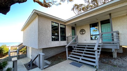 Fabulous Oceanfront Cottage with Pool and Private Beach Entrance in Jekyll Island, Georgia - Jekyll Island, Georgia - glamping.directory