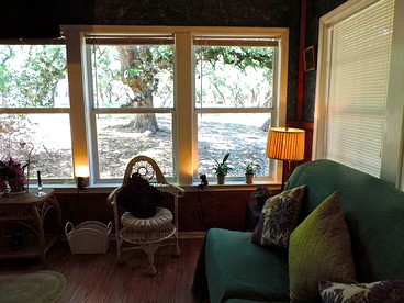 Beautiful Honeymoon Suite Rentals with Jacuzzis near San Antonio, Texas - Boerne, Texas - glamping.directory