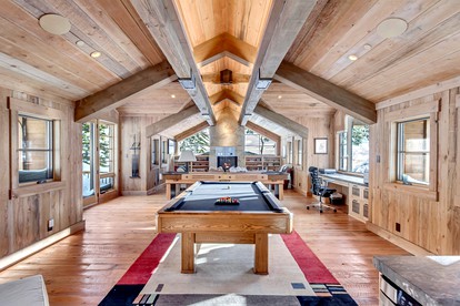Incredible Villa with Fireplace and Pool Table in Park City, Utah - Park City, Utah - glamping.directory