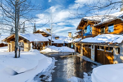 Incredible Villa with Fireplace and Pool Table in Park City, Utah - Park City, Utah - glamping.directory