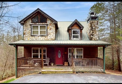 Beautiful Cabin Nestled in the Woods with Incredible Views for a Peaceful Escape in Sautee Nacooche, Georgia - glamping.directory