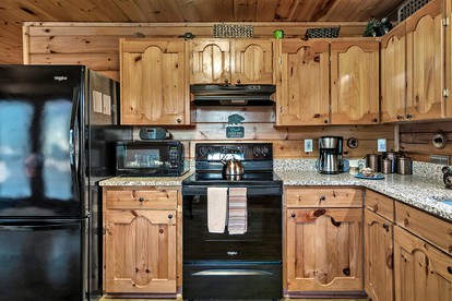 Red Bird Cabin Close to Blue Ridge Mountains - Morganton, Georgia - glamping.directory