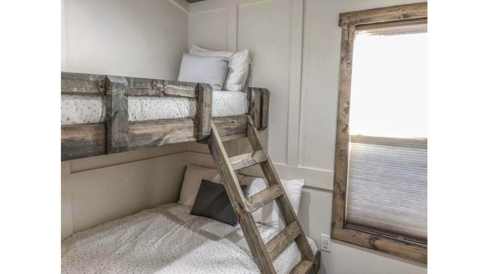 River Ridge Retreat - Guntersville, Alabama - glamping.directory