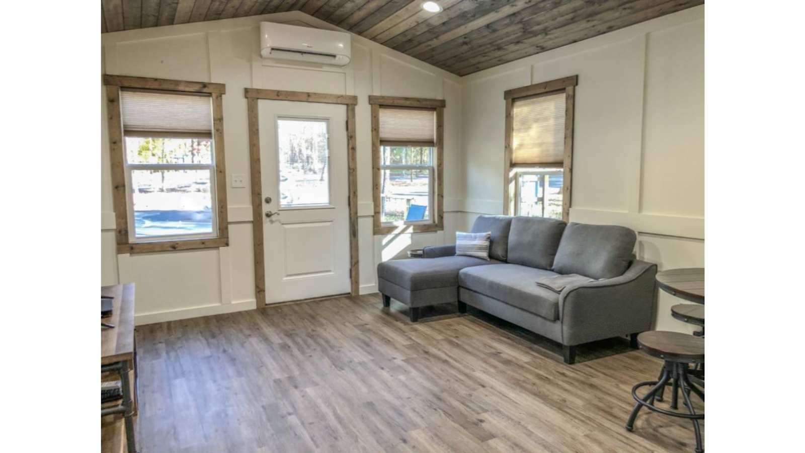 River Ridge Retreat - Guntersville, Alabama - glamping.directory