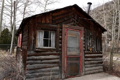 Pet Friendly Fishing Cabin close to Poudre River, Perfect for a Weekend Escape from Fort Collins - glamping.directory