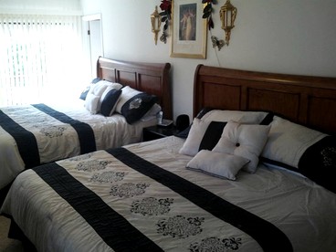 Large Vacation Rental for Groups near Sugar Mountain Resort, North Carolina - Sugar Mountain, North Carolina - glamping.directory