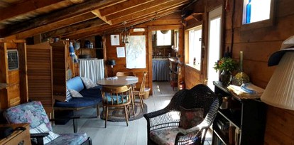Beachfront Cottage Rental by a Swimming Beach in Friendship, Maine - Friendship, Maine - glamping.directory
