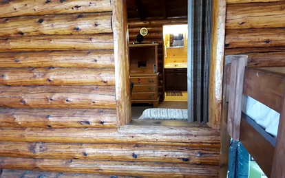 Lakeside Cabin Rental with a Boat Launch near Tomahawk, Wisconsin - Tomahawk, Wisconsin - glamping.directory