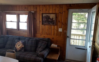 Lakeside Cabin Rental with a Boat Launch near Tomahawk, Wisconsin - Tomahawk, Wisconsin - glamping.directory