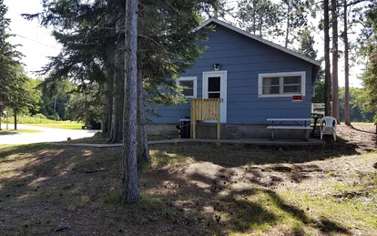 Lakeside Cabin Rental with a Boat Launch near Tomahawk, Wisconsin - glamping.directory