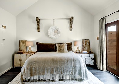 Modern Luxury Rental with Bohemian Decor near Antique Show in Round Top, Texas - Round Top, Texas - glamping.directory