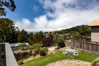 Oceanfront Beach House Nestled Amidst Trees in Pacifica, California - Pacifica, California - glamping.directory