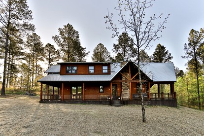 Luxury Glamping Cabin Near Mountain Fork Lake, Oklahoma, Perfect for Family Vacations - glamping.directory