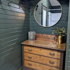 Idyllic Family Cabin with a Private Beach for a Getaway from Akron, Ohio - Wooster, Ohio - glamping.directory
