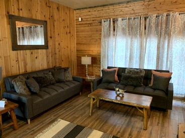 Pet Friendly Cabin with WiFi and Fireplace, Perfect for a Cozy Weekend at Big Bear Lake - Big Bear Lake, California - glamping.directory