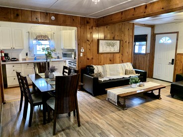 Pet Friendly Cabin with WiFi and Fireplace, Perfect for a Cozy Weekend at Big Bear Lake - Big Bear Lake, California - glamping.directory