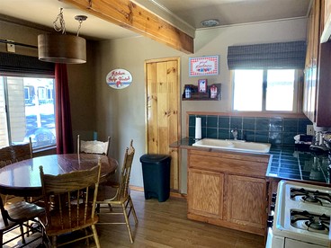 Pet Friendly Cabin with WiFi and Fireplace, Perfect for a Cozy Weekend at Big Bear Lake - Big Bear Lake, California - glamping.directory
