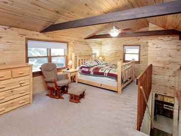 Lakefront Luxury Cabin with Private Beach near Bemidji, Minnesota - Nevis, Minnesota - glamping.directory