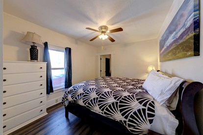 Vintage Cabin Perfect for Families and Outdoor Activities in Ranchester, Wyoming - Ranchester, Wyoming - glamping.directory