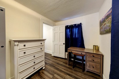 Vintage Cabin Perfect for Families and Outdoor Activities in Ranchester, Wyoming - Ranchester, Wyoming - glamping.directory