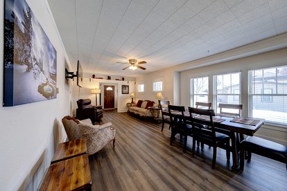 Vintage Cabin Perfect for Families and Outdoor Activities in Ranchester, Wyoming - Ranchester, Wyoming - glamping.directory