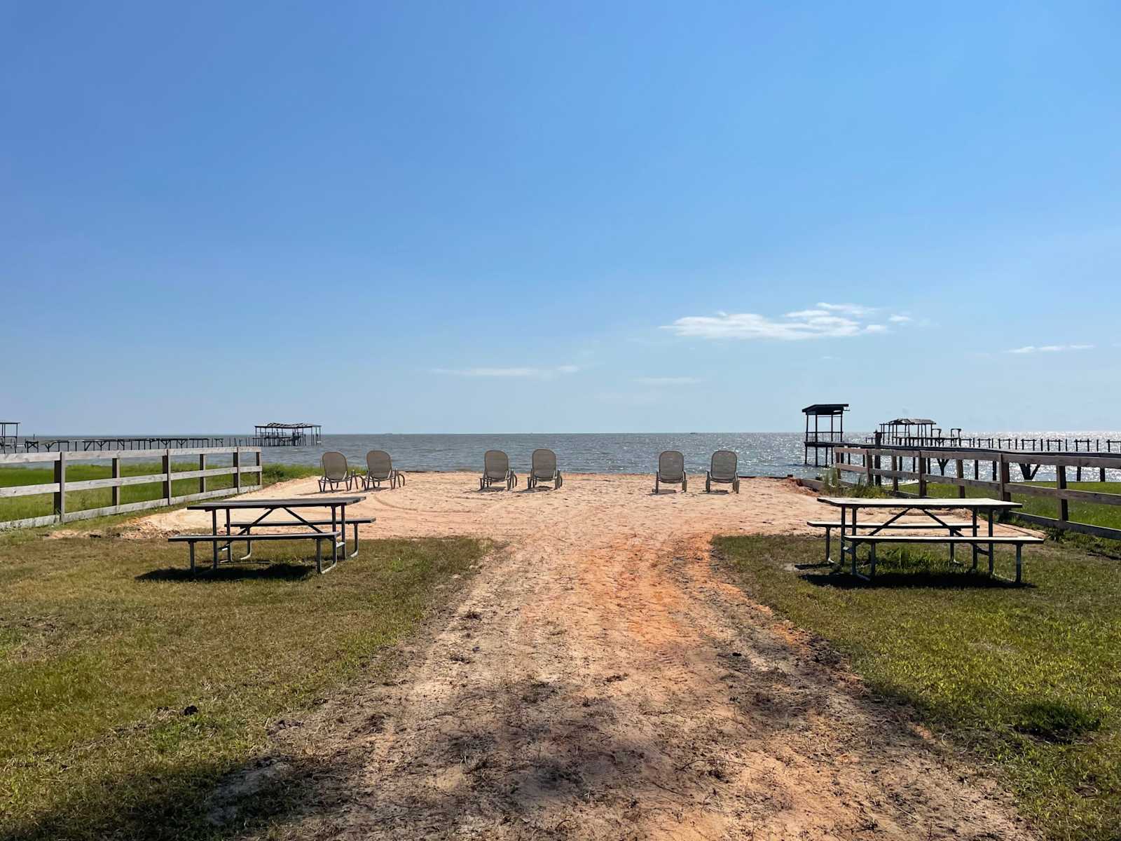 Bay Palms RV Resort - Coden, Alabama - glamping.directory