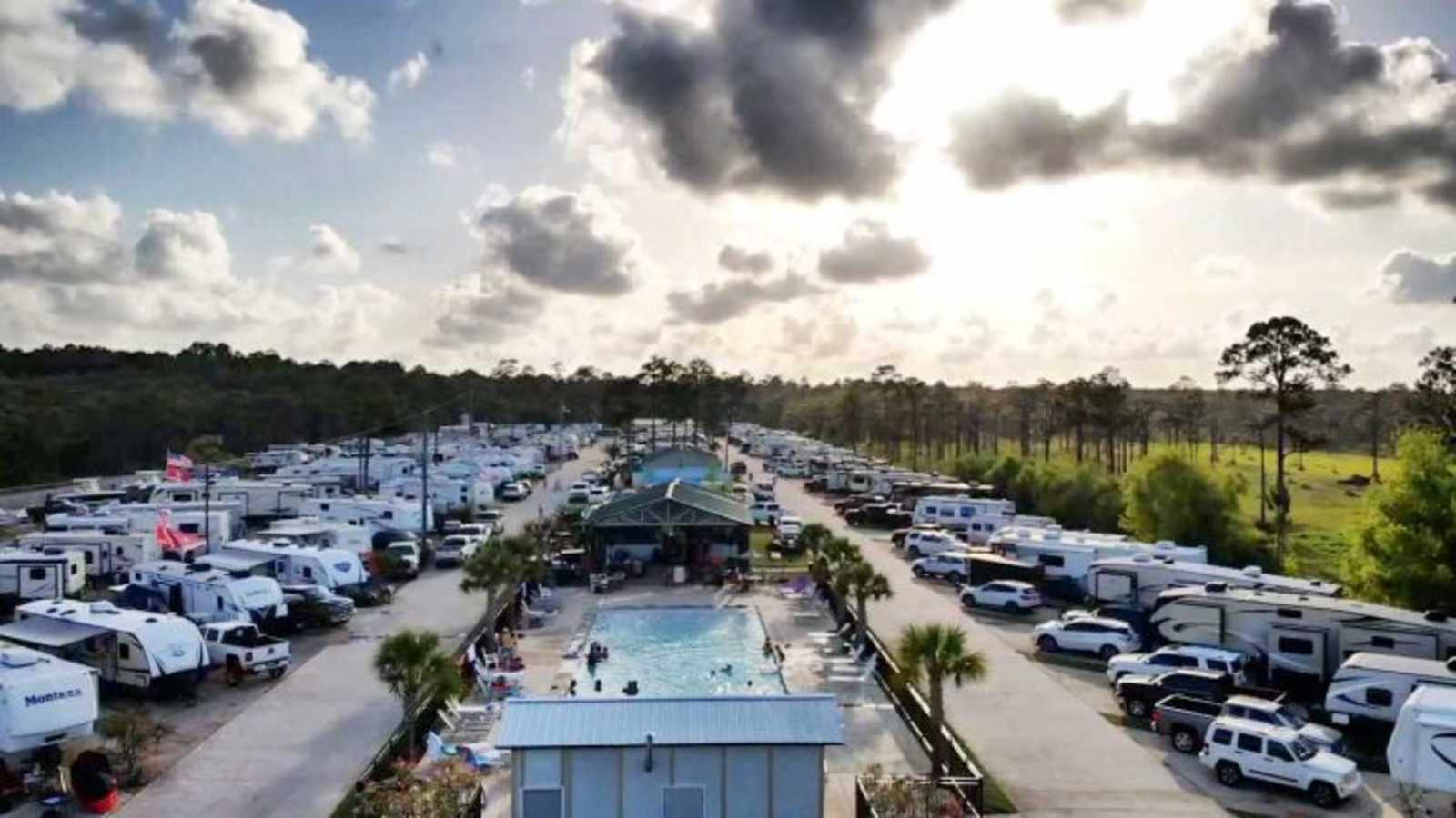 Bay Palms RV Resort - Coden, Alabama - glamping.directory