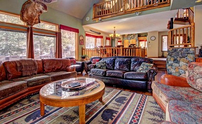 Enormous Cabin Retreat for Large Groups near Breckenridge, Colorado - Breckenridge, Colorado - glamping.directory