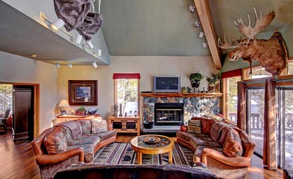 Enormous Cabin Retreat for Large Groups near Breckenridge, Colorado - Breckenridge, Colorado - glamping.directory